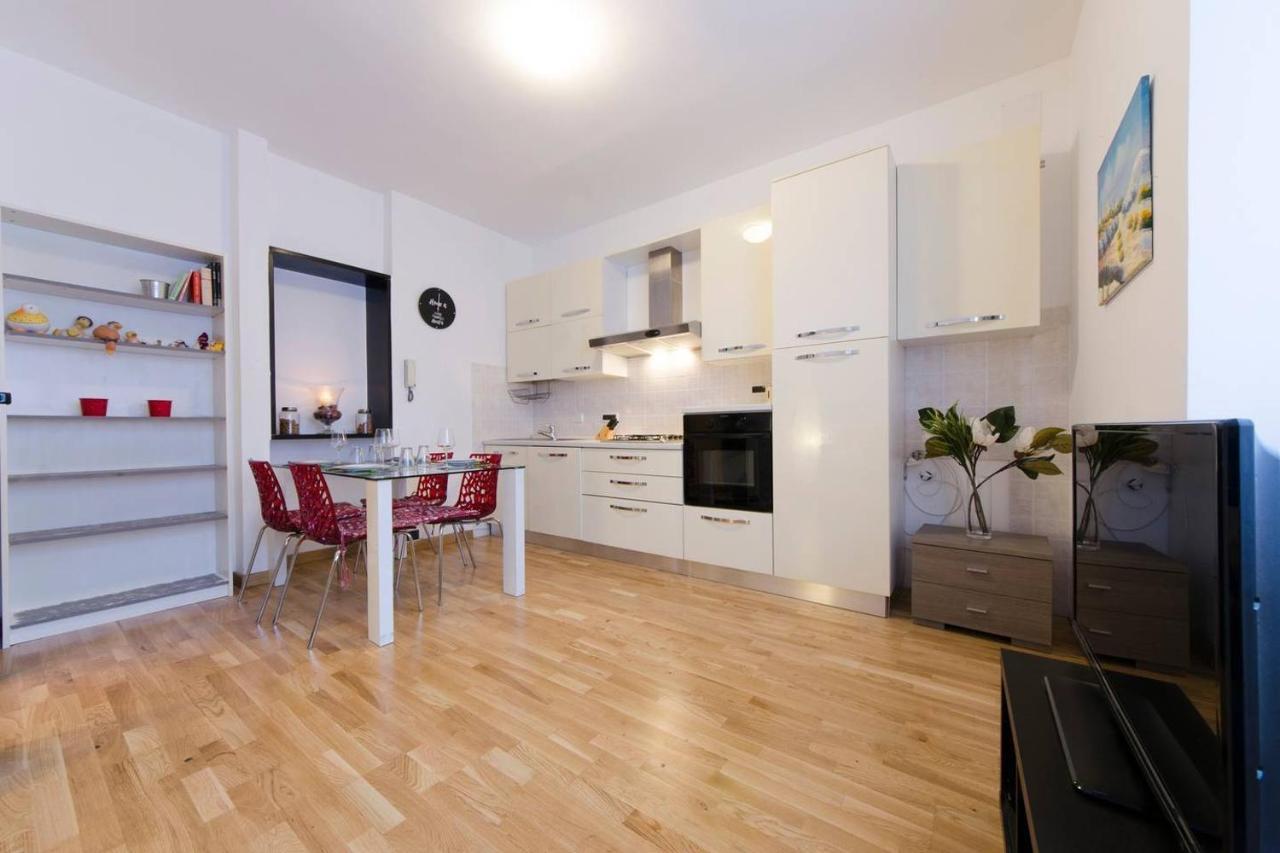 Altido Elegant 1 Bedroom Apt Moments From The Sea Genua Exteriör bild